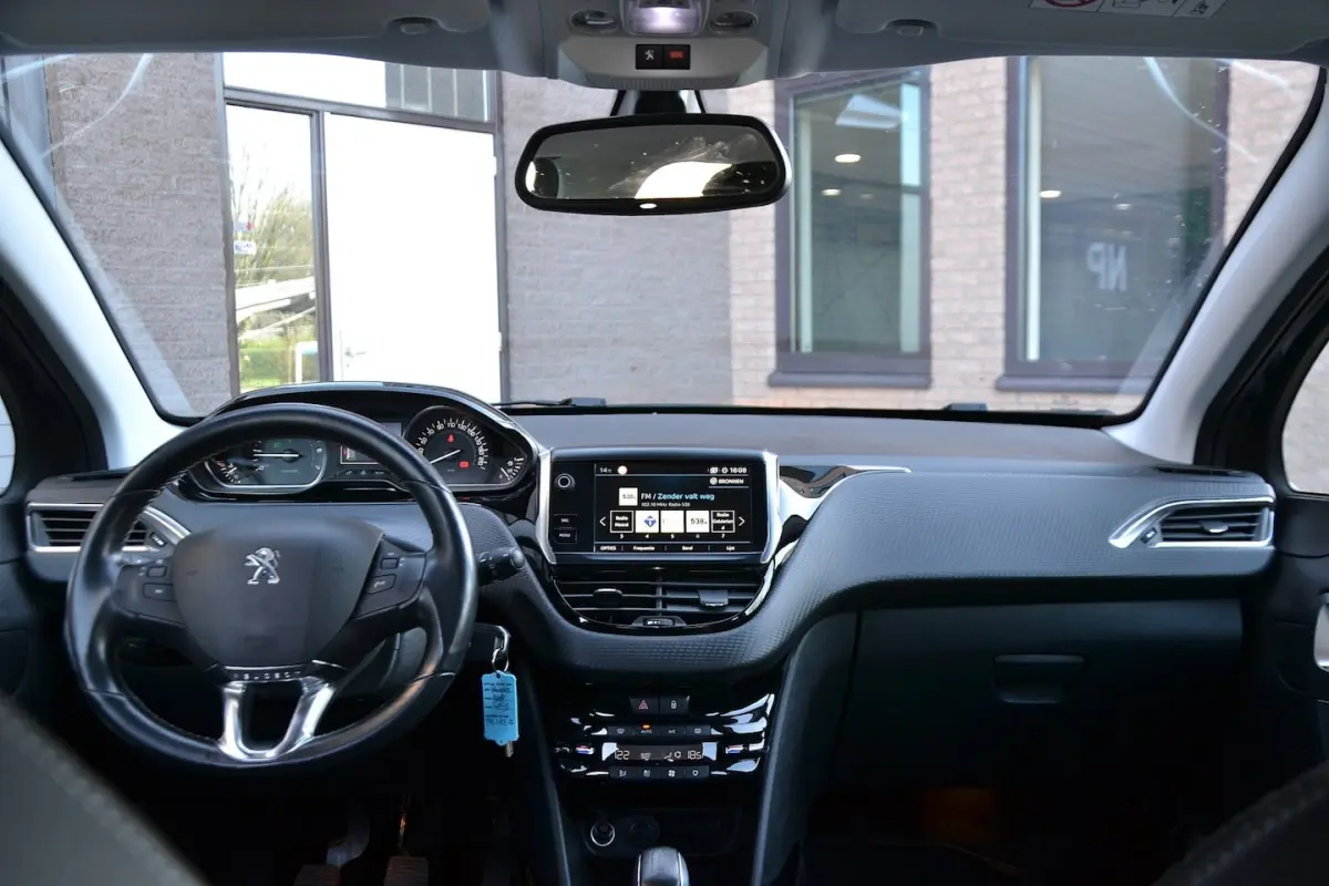 1.2 PureTech Allure 110PK | Navi | Clima | Apple Carplay