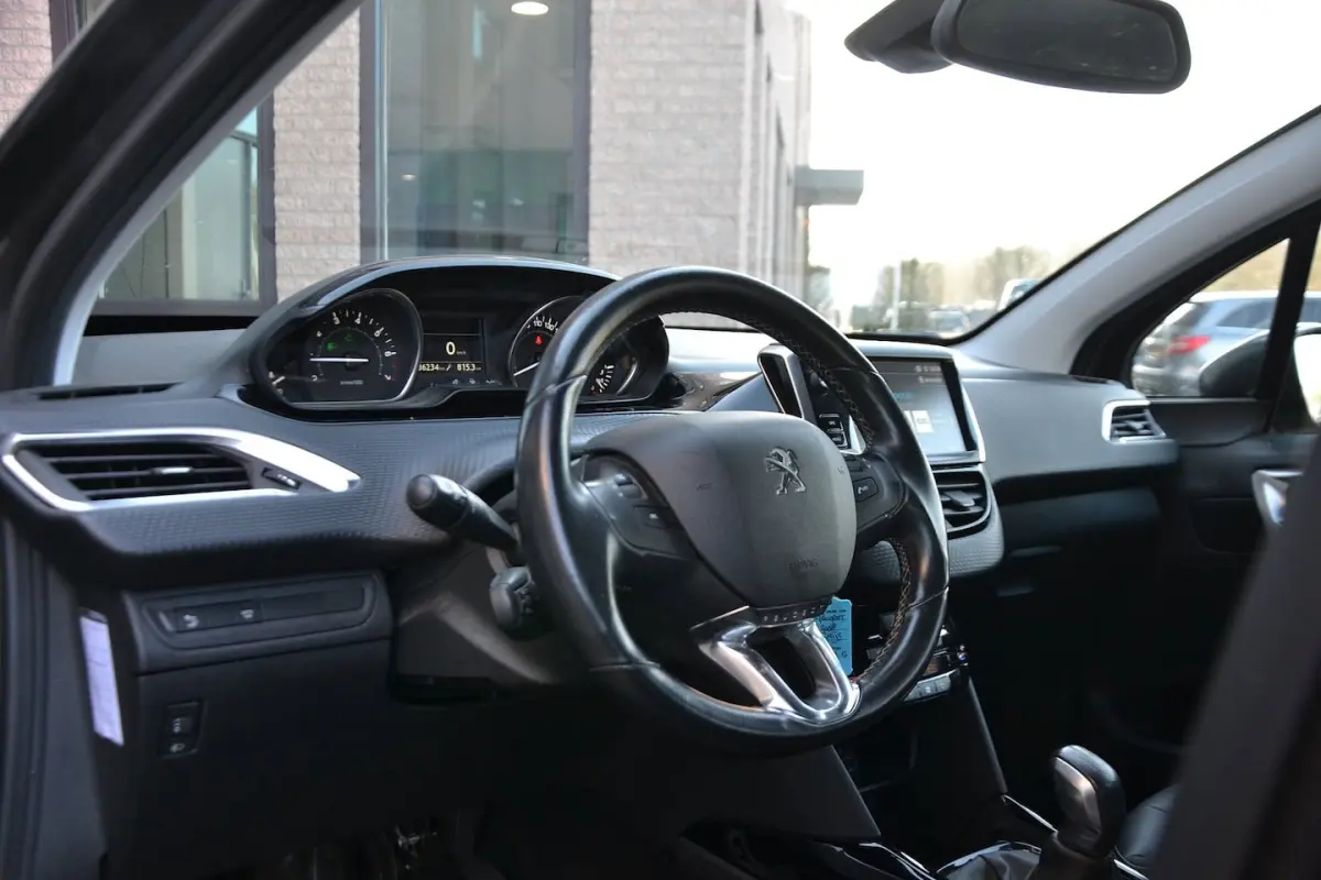 1.2 PureTech Allure 110PK | Navi | Clima | Apple Carplay