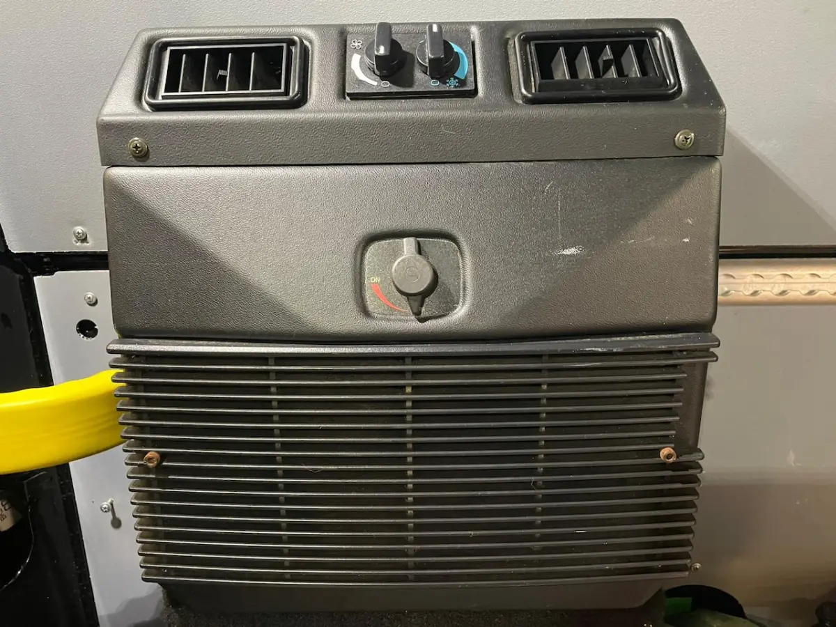 L2H1 Rolstoelbus 5+1 airco achterin