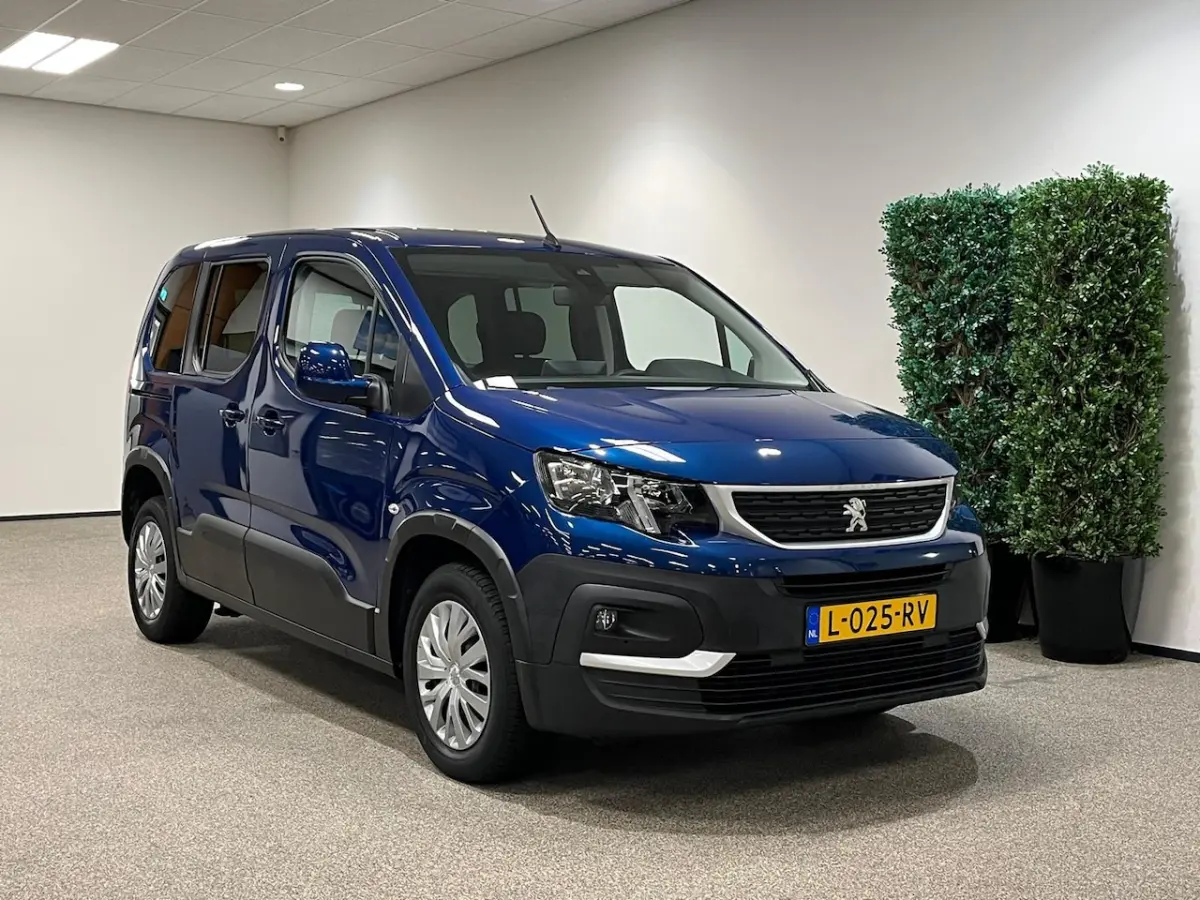 L1 Rolstoelauto Automaat
