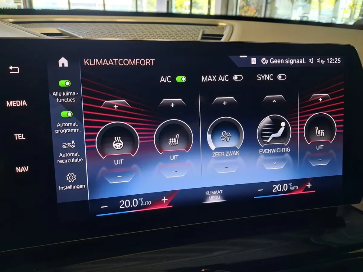 xDrive25e High Executive M-Sport | Stuur/Stoelverwaring| Harman Kardon | HUD | LED | Camer