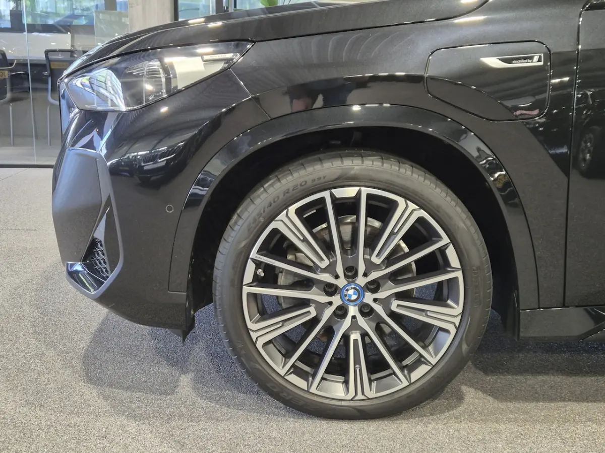 xDrive25e High Executive M-Sport | Stuur/Stoelverwaring| Harman Kardon | HUD | LED | Camer