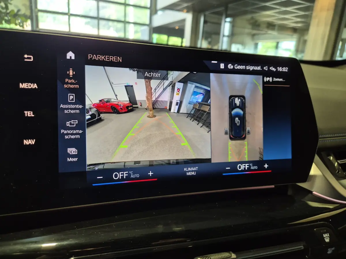 xDrive25e High Executive M-Sport | Stuur/Stoelverwaring| Harman Kardon | HUD | LED | Camer