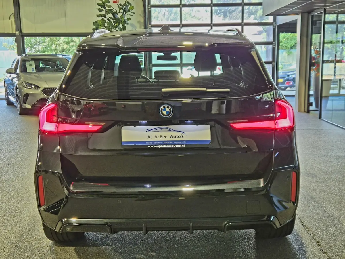 xDrive25e High Executive M-Sport | Stuur/Stoelverwaring| Harman Kardon | HUD | LED | Camer