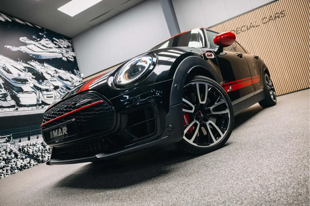 2.0 JCW ALL4 John Cooper Works | JCW | Rood dak | Sportstoelen | Stoelverwarming | Head-Up