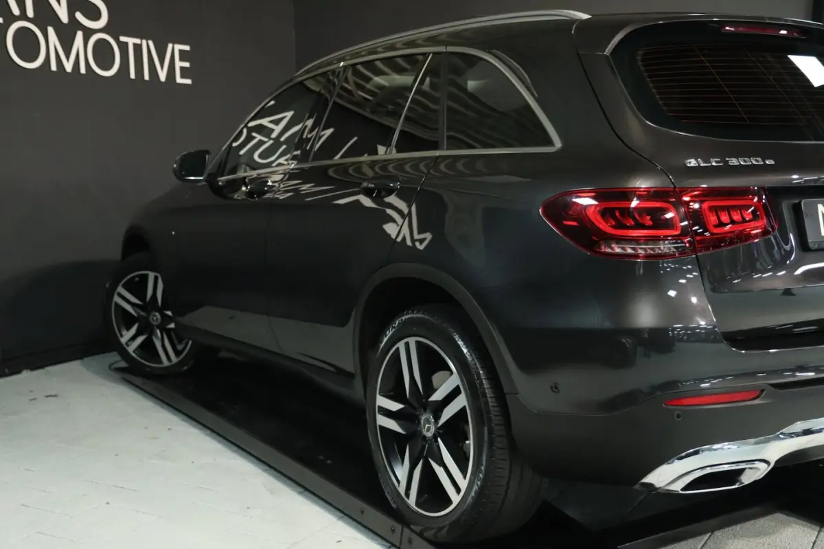 300e 4MATIC / PANODAK / 360 / BURMESTER / MATRIX / CARPLAY