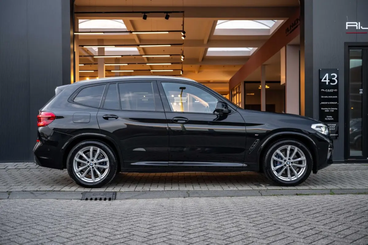 XDrive30i High Executive M-Pakket|Pano|Camera|Carplay|Head-Up|