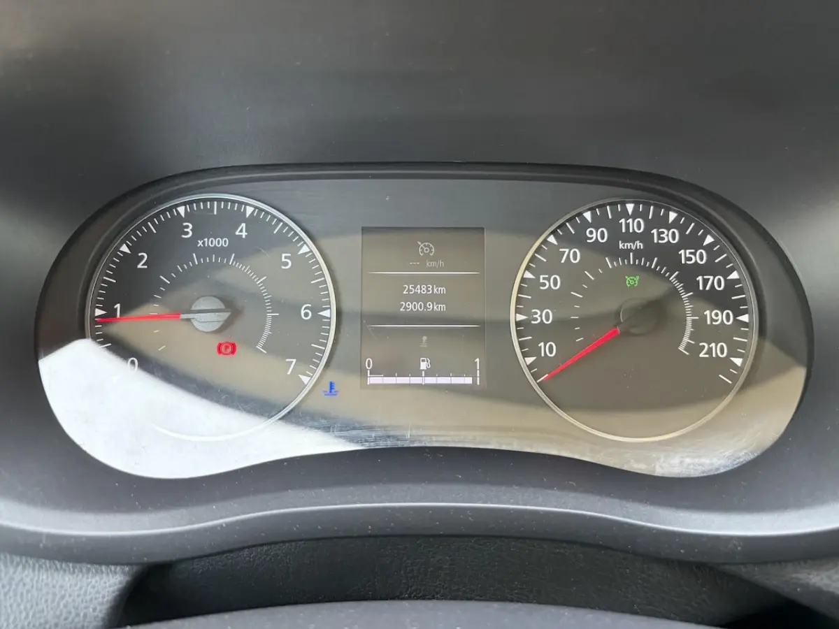 T35 2.3 dCi 135 L2H2 Work Edition