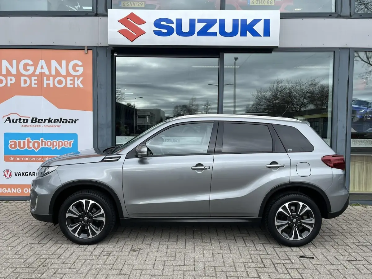 1.4 Boosterjet Style Smart Hybrid | Automaat | Trekhaak | 1500 kg trekgewicht | All season