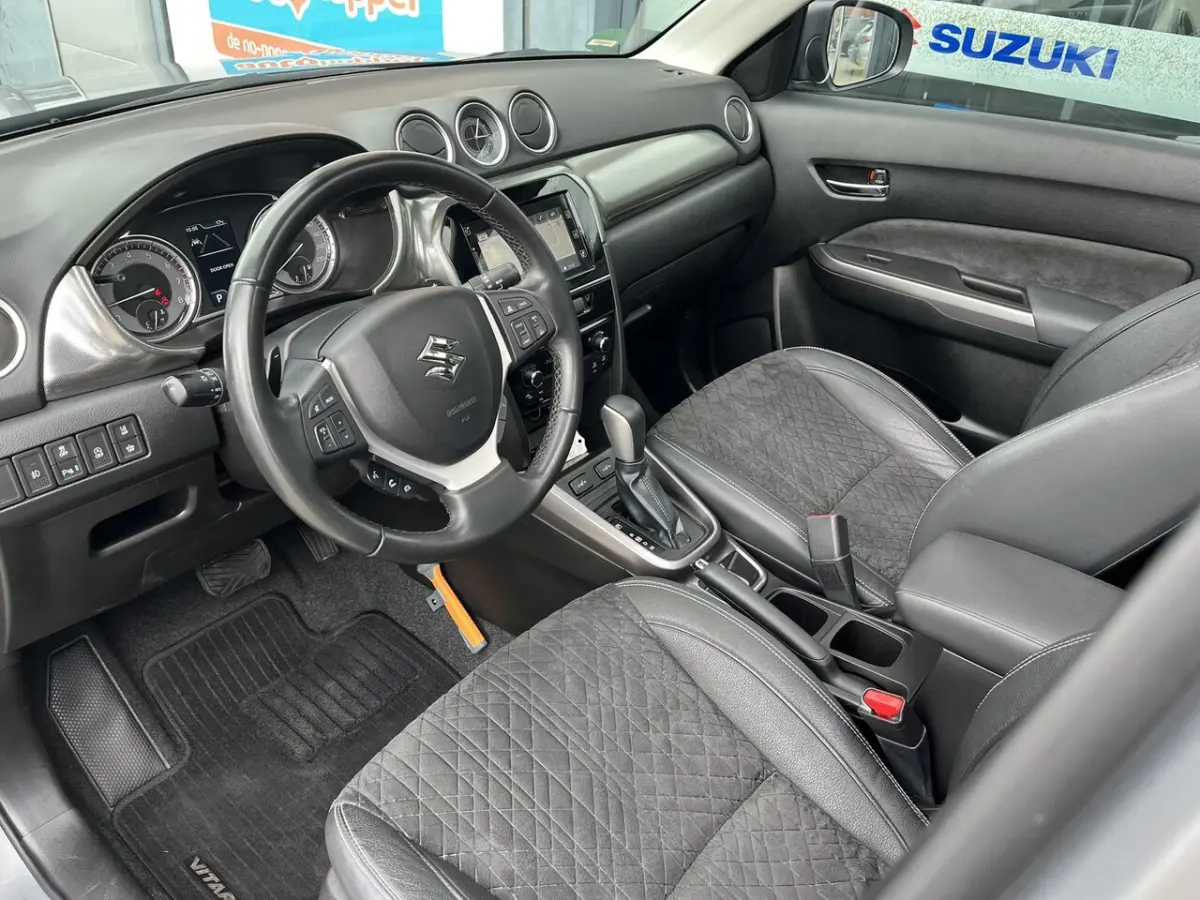 1.4 Boosterjet Style Smart Hybrid | Automaat | Trekhaak | 1500 kg trekgewicht | All season