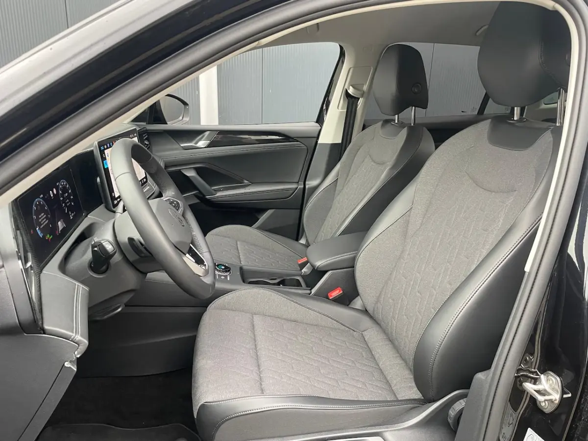 1.5 eTSI 7-traps automaat 360 camera trekhaak Edition 150pk 20Inch 2025 km 22.147