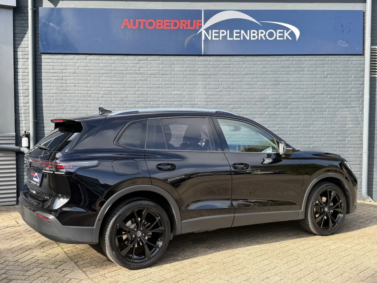 1.5 eTSI 7-traps automaat 360 camera trekhaak Edition 150pk 20Inch 2025 km 22.147