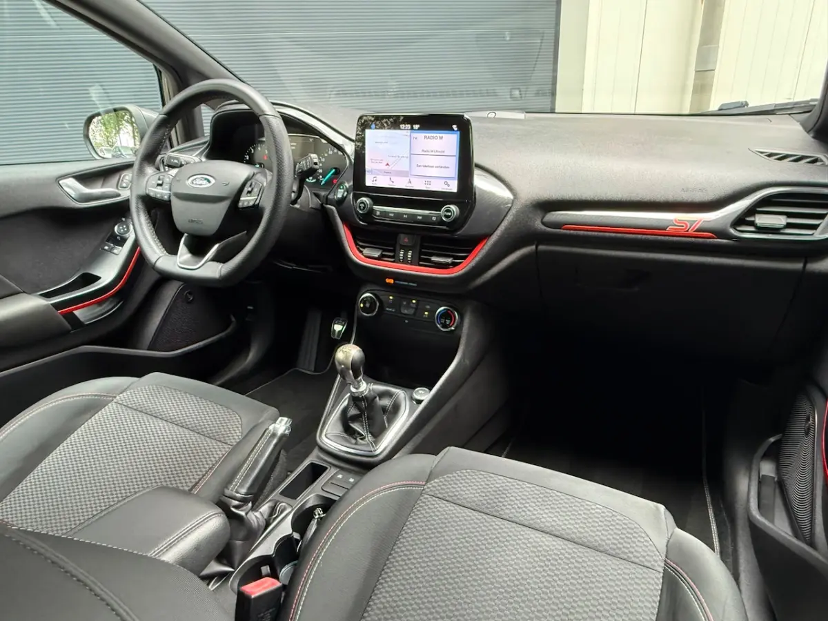 1.0 EcoBoost ST-Line 100 Pk Led/B&O/Car Play/Android/17 Inch/Cruise/Climate/Navigatie/PDC/