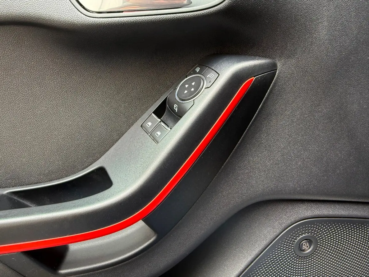 1.0 EcoBoost ST-Line 100 Pk Led/B&O/Car Play/Android/17 Inch/Cruise/Climate/Navigatie/PDC/