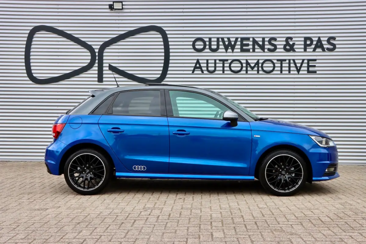 1.0 TFSI Advance Sport | PANORAMA | BOSE | S LINE |