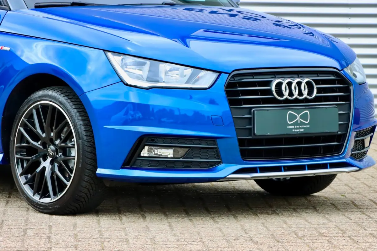 1.0 TFSI Advance Sport | PANORAMA | BOSE | S LINE |