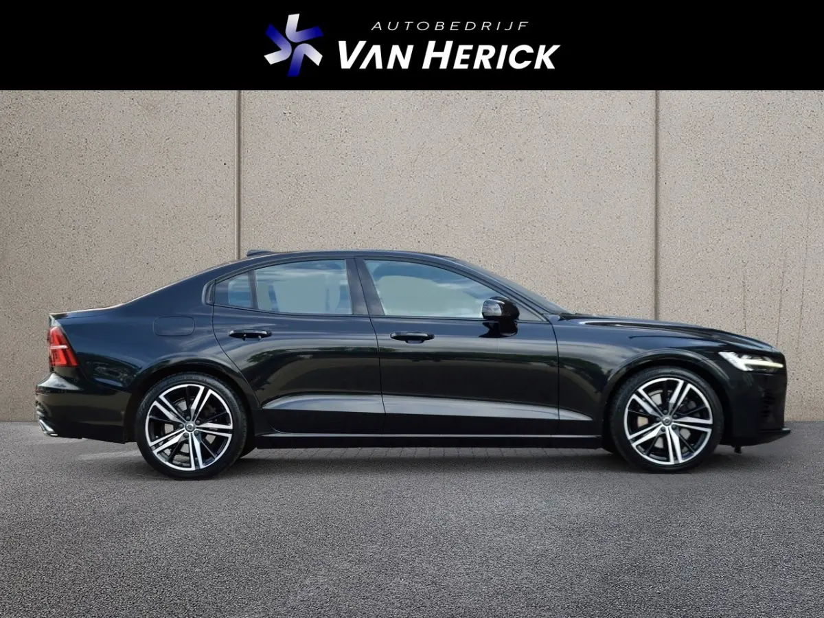 2.0 T8 AWD Twin Engine R-Design | Panoramadak | Harman Kardon | BLIS |