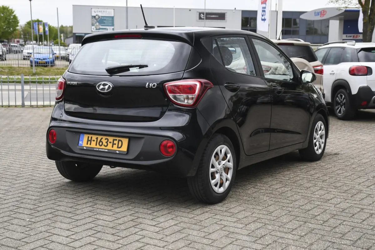 1.0i Comfort NAVIGATIE/ CRUISE CONTROL/ LED