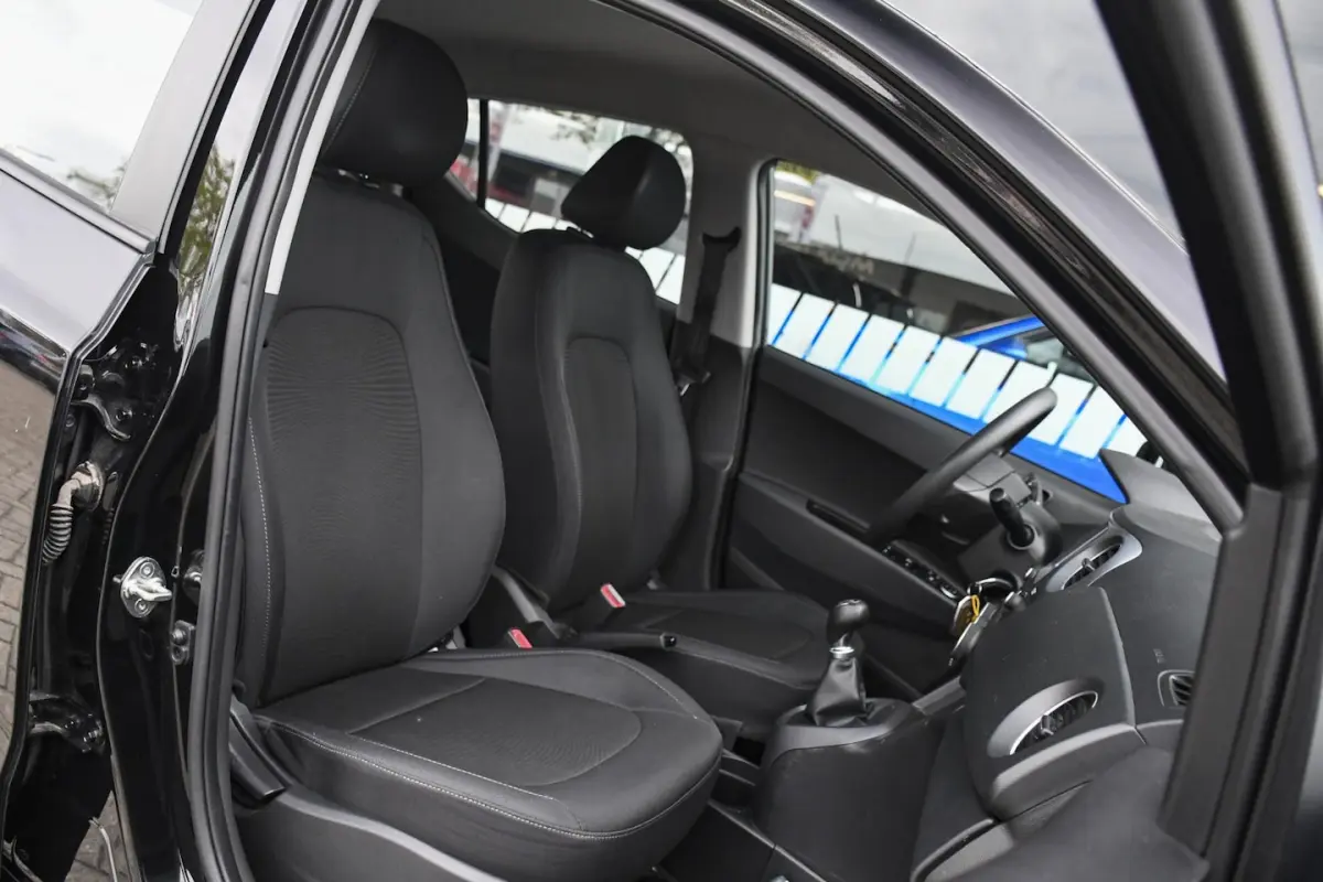 1.0i Comfort NAVIGATIE/ CRUISE CONTROL/ LED