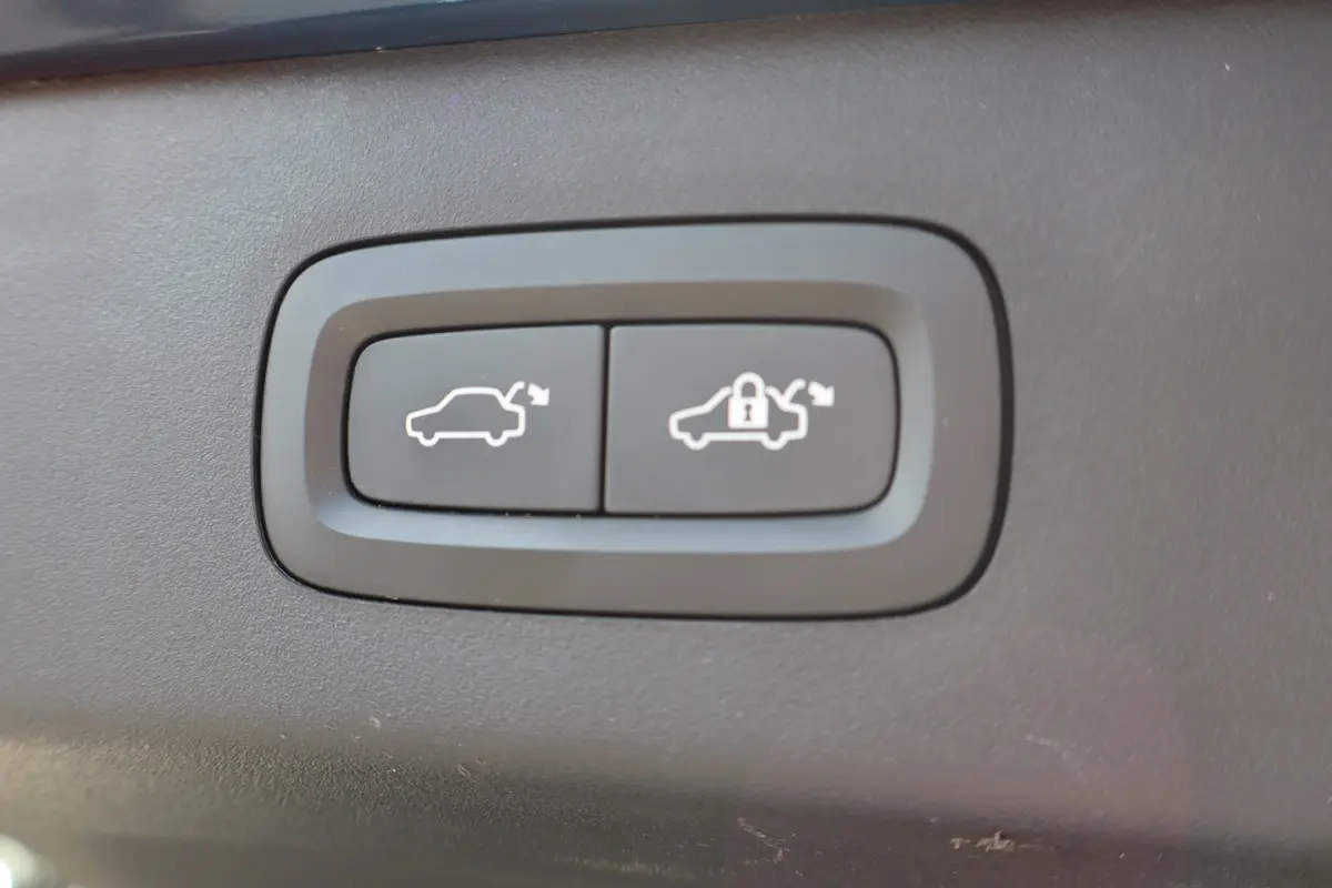 1.5 Panoramadak/360Â° Camera/Keyless/Lane assist/Adaptive cruise control/Navigatie/Apple ca