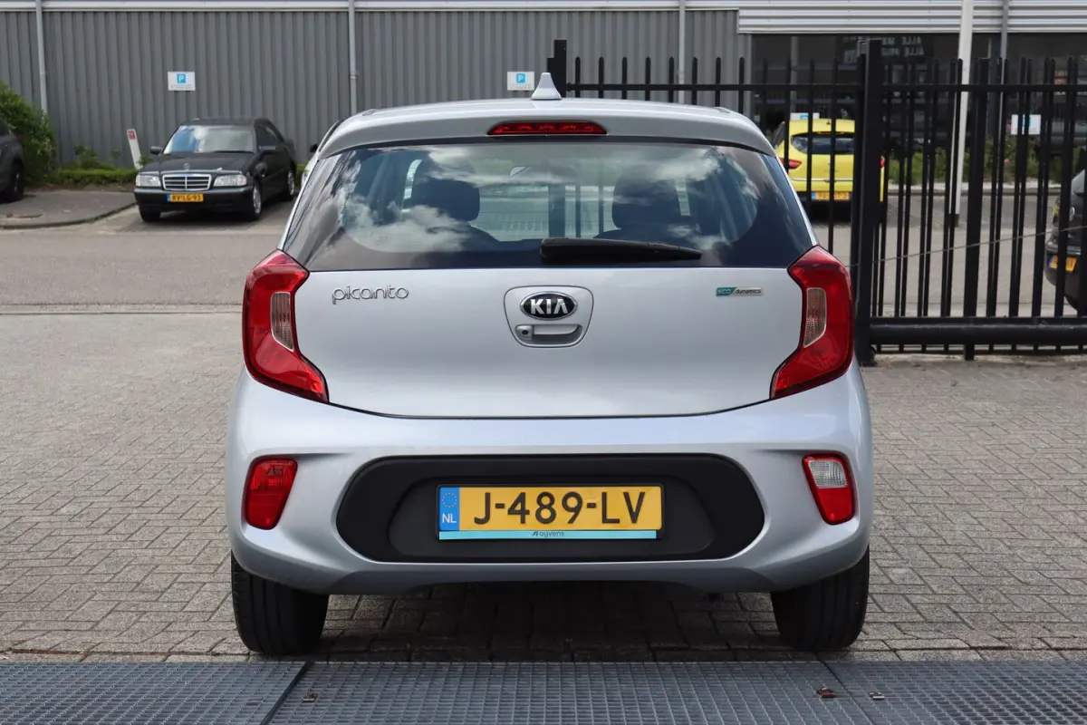 1.0 MPi ComfortPlusLine Apple carplay/Achteruitrijcamera/Elektrische ramen/Centrale deurve
