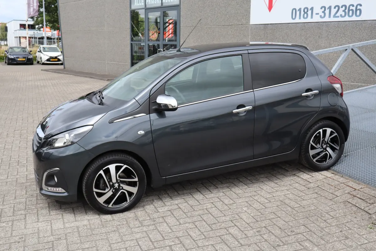 1.0 e-VTi Allure Nederlandse auto/Achteruitrijcamera/Climate control/Bluetooth/Licht metaa