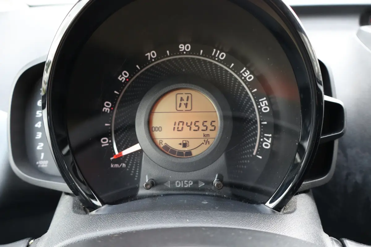 1.0 VVT-i x-joy automaat Apple carplay/Achteruitrijcamera/Climate control/DAB Radio/Licht