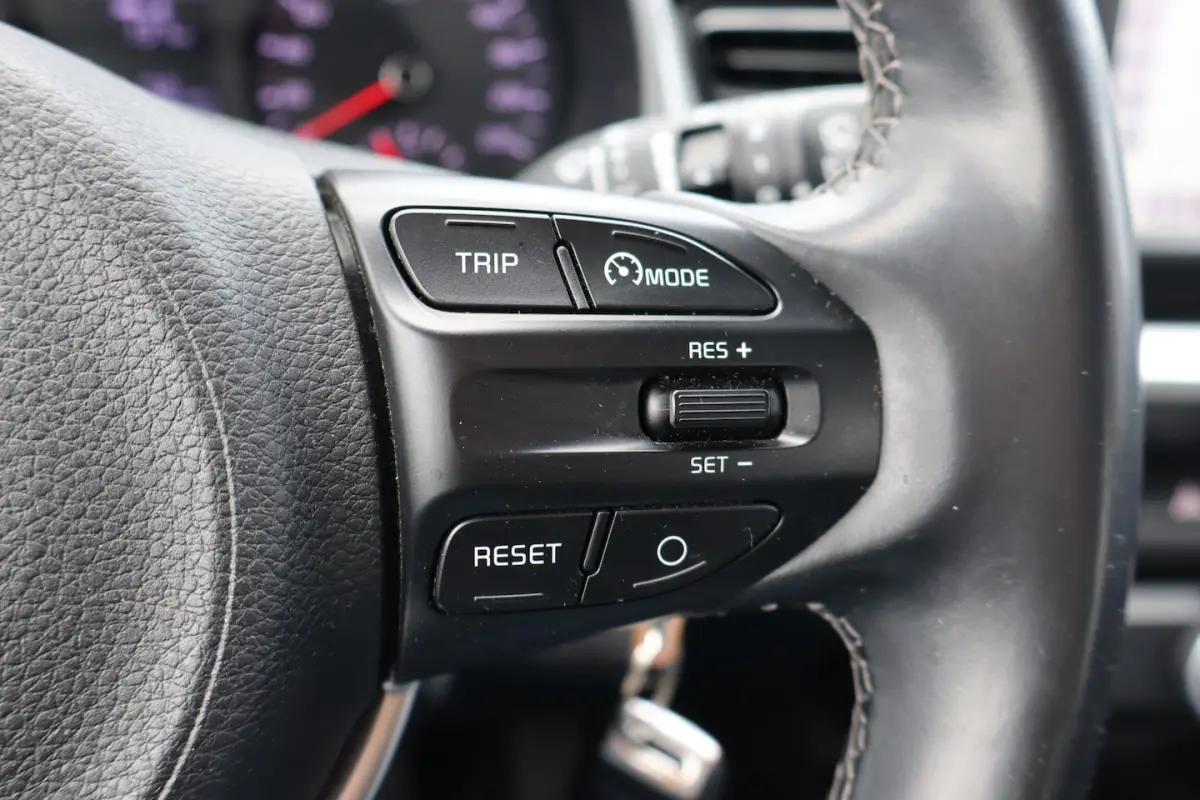 1.0 T-GDi DynamicLine Achteruitrijcamera/Apple carplay/Navigatie/Cruise control/DAB/Airco