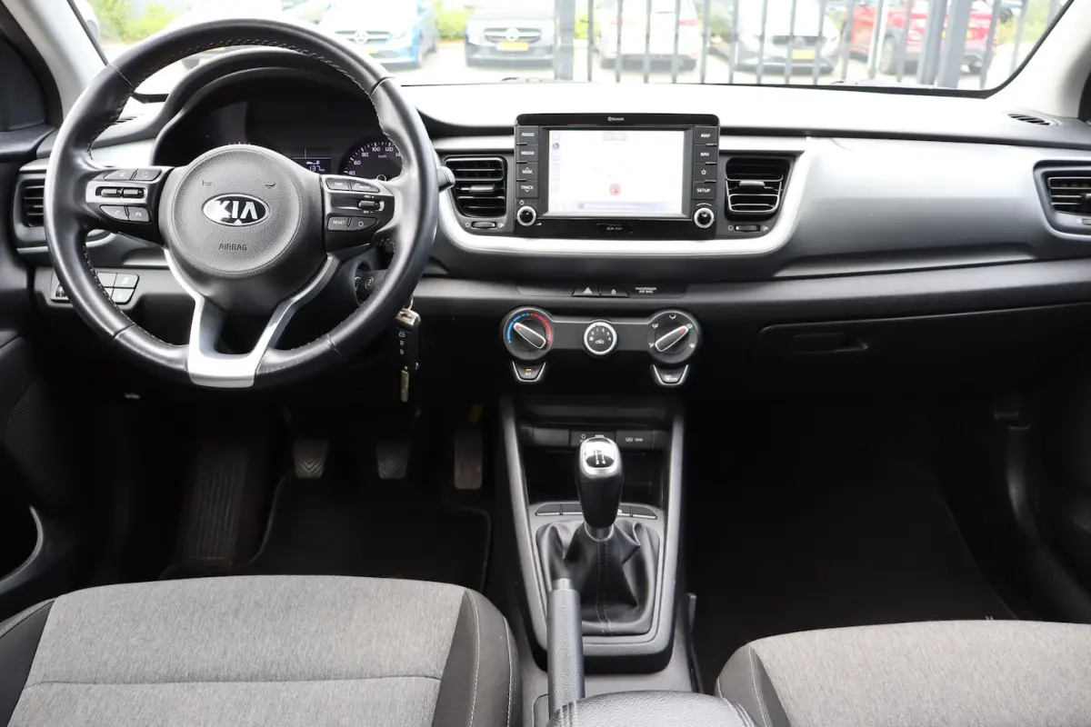 1.0 T-GDi DynamicLine Achteruitrijcamera/Apple carplay/Navigatie/Cruise control/DAB/Airco