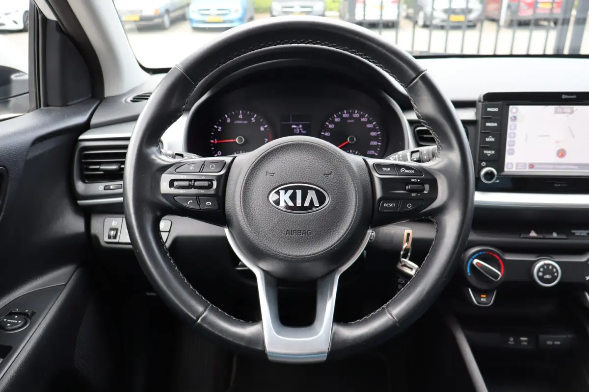 1.0 T-GDi DynamicLine Achteruitrijcamera/Apple carplay/Navigatie/Cruise control/DAB/Airco