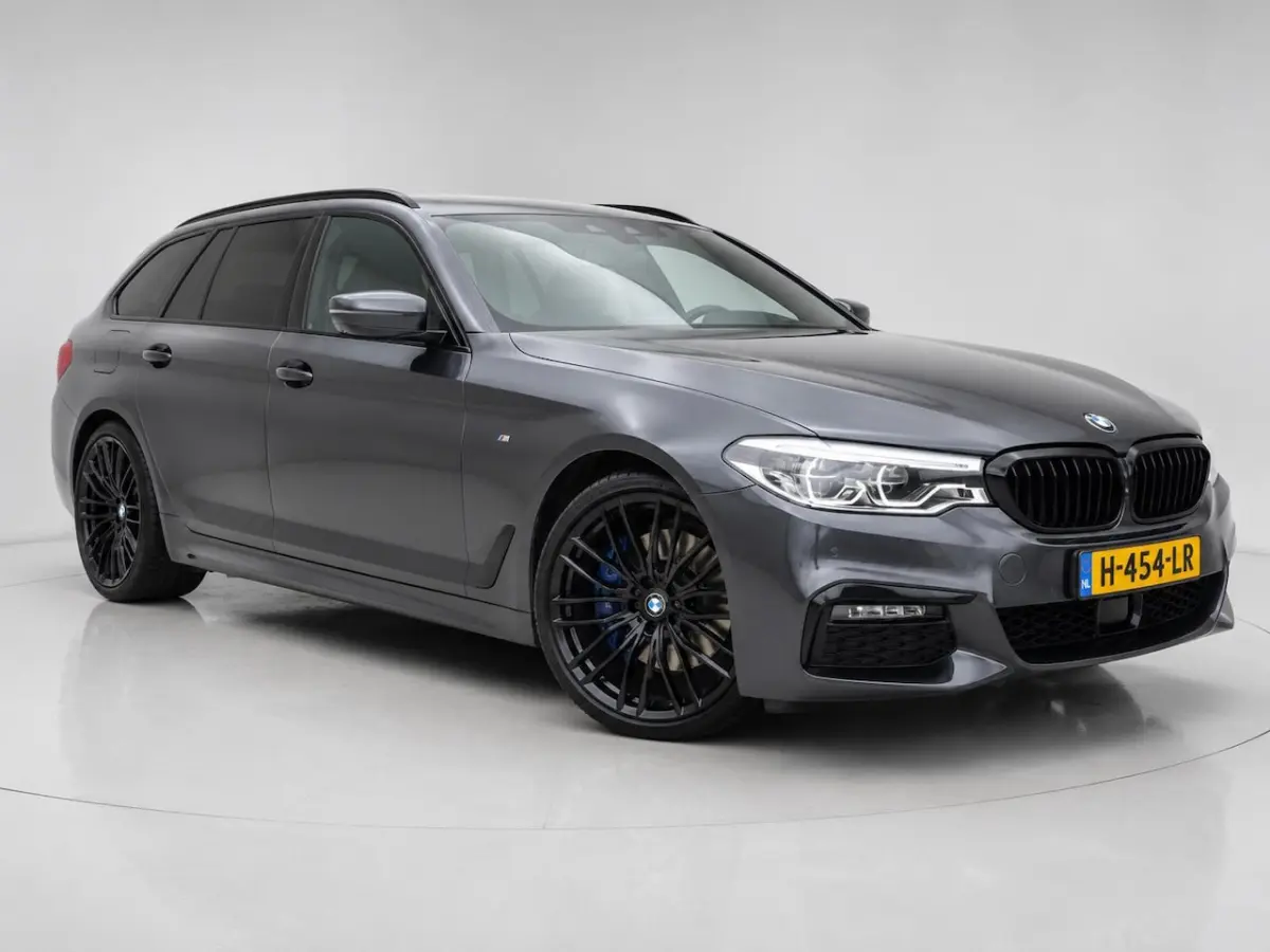 530i High Executive M-Sport | Clima | Cruise | Multimedia/Navi | Pano | Leder| PDC + 360 c