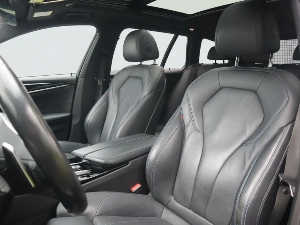 530i High Executive M-Sport | Clima | Cruise | Multimedia/Navi | Pano | Leder| PDC + 360 c