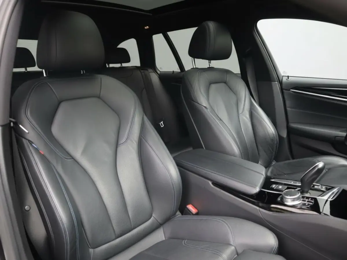 530i High Executive M-Sport | Clima | Cruise | Multimedia/Navi | Pano | Leder| PDC + 360 c