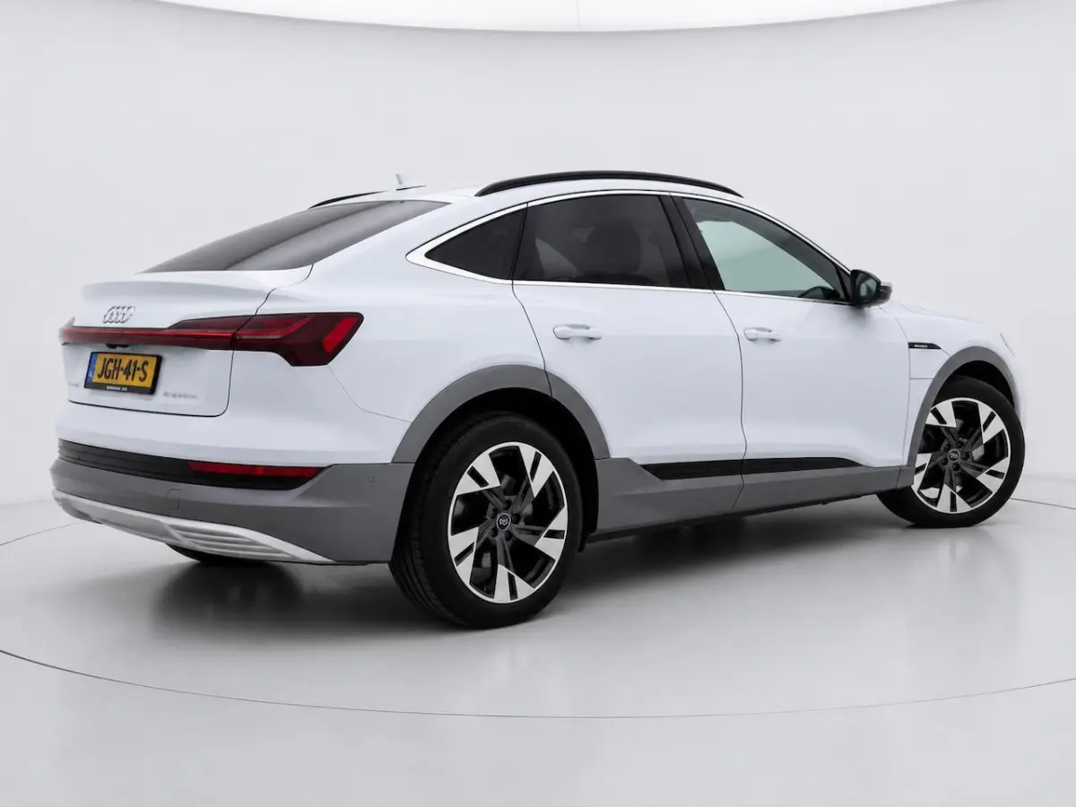 55 quattro Business edition 95 kWh | Clima | Cruise | Multimedia/Navi | Suur/-stoelverwarm