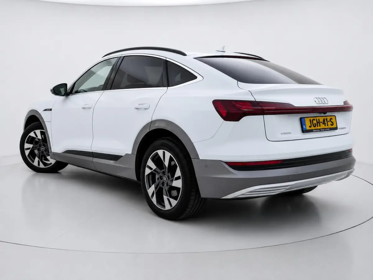 55 quattro Business edition 95 kWh | Clima | Cruise | Multimedia/Navi | Suur/-stoelverwarm