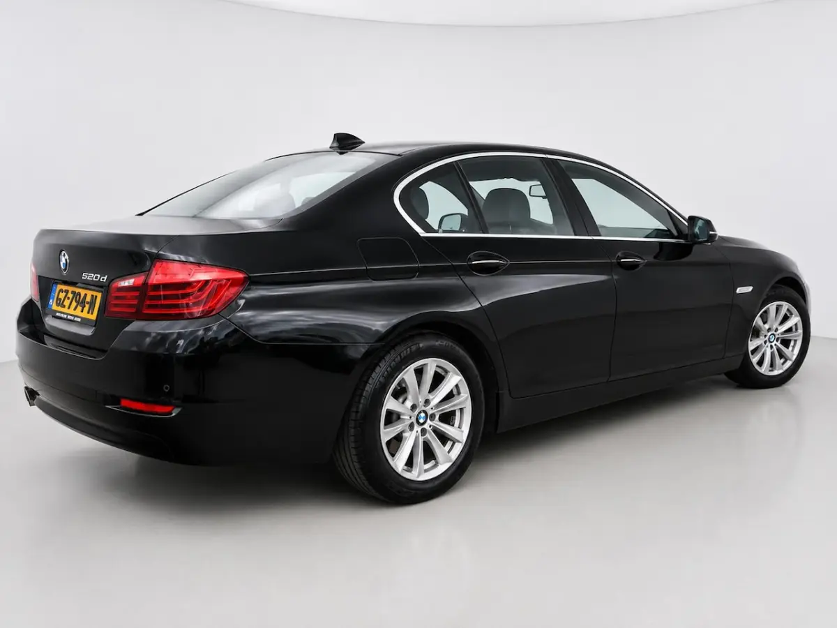 528i Executive | Clima | Cruise | Multimedia/Navi | Leder | PDC |