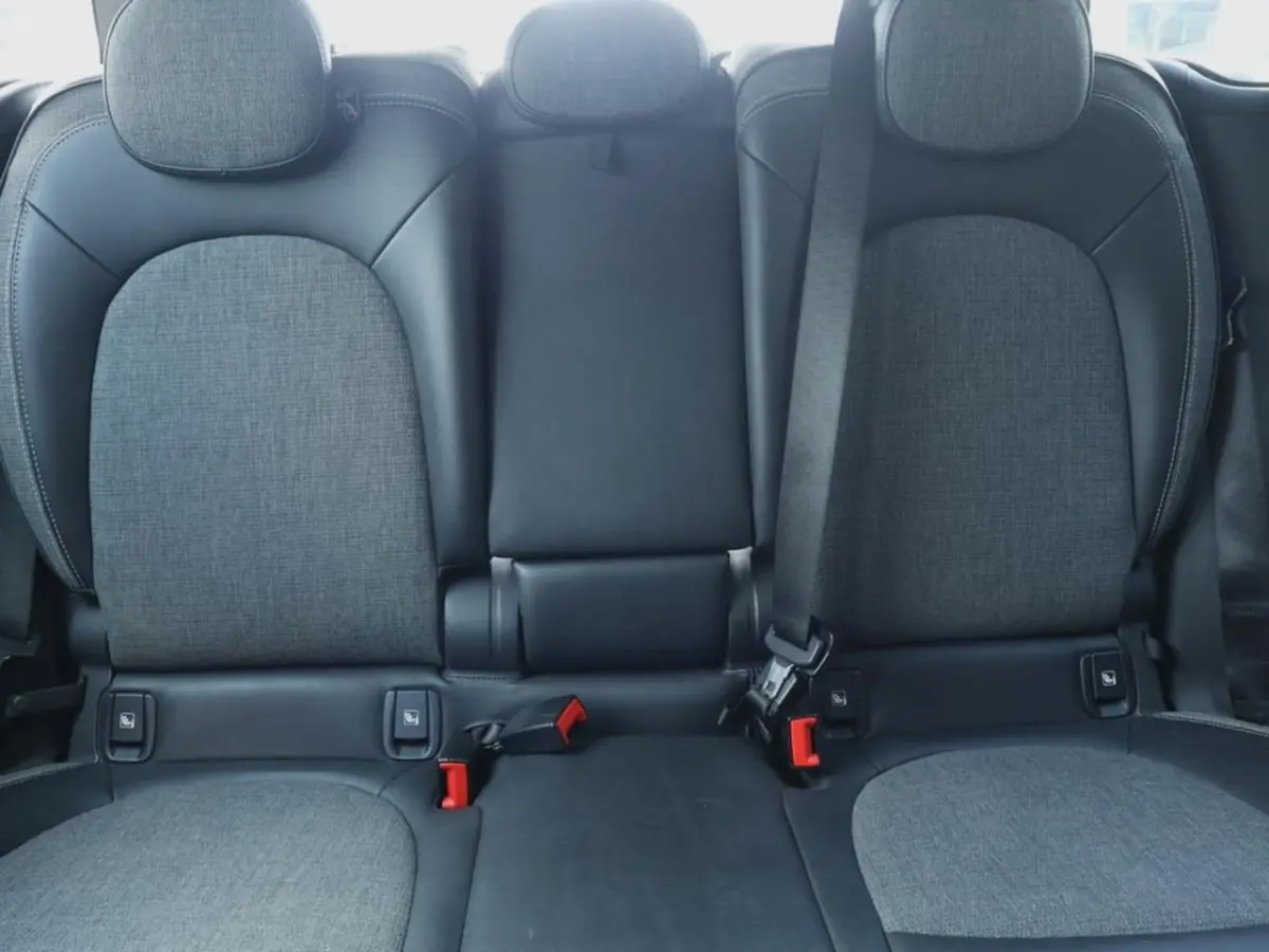 1.5 Cooper Pepper | NAP | Clima | Cruise | Multimedia/Navi | Leder/Stof| LED | PDC + Camer