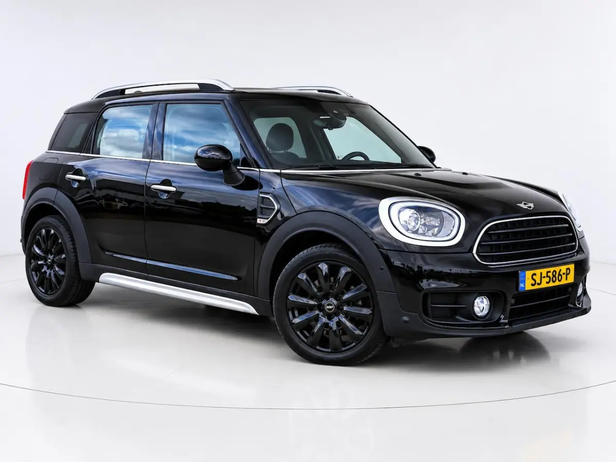 1.5 Cooper Pepper | NAP | Clima | Cruise | Multimedia/Navi | Leder/Stof| LED | PDC + Camer