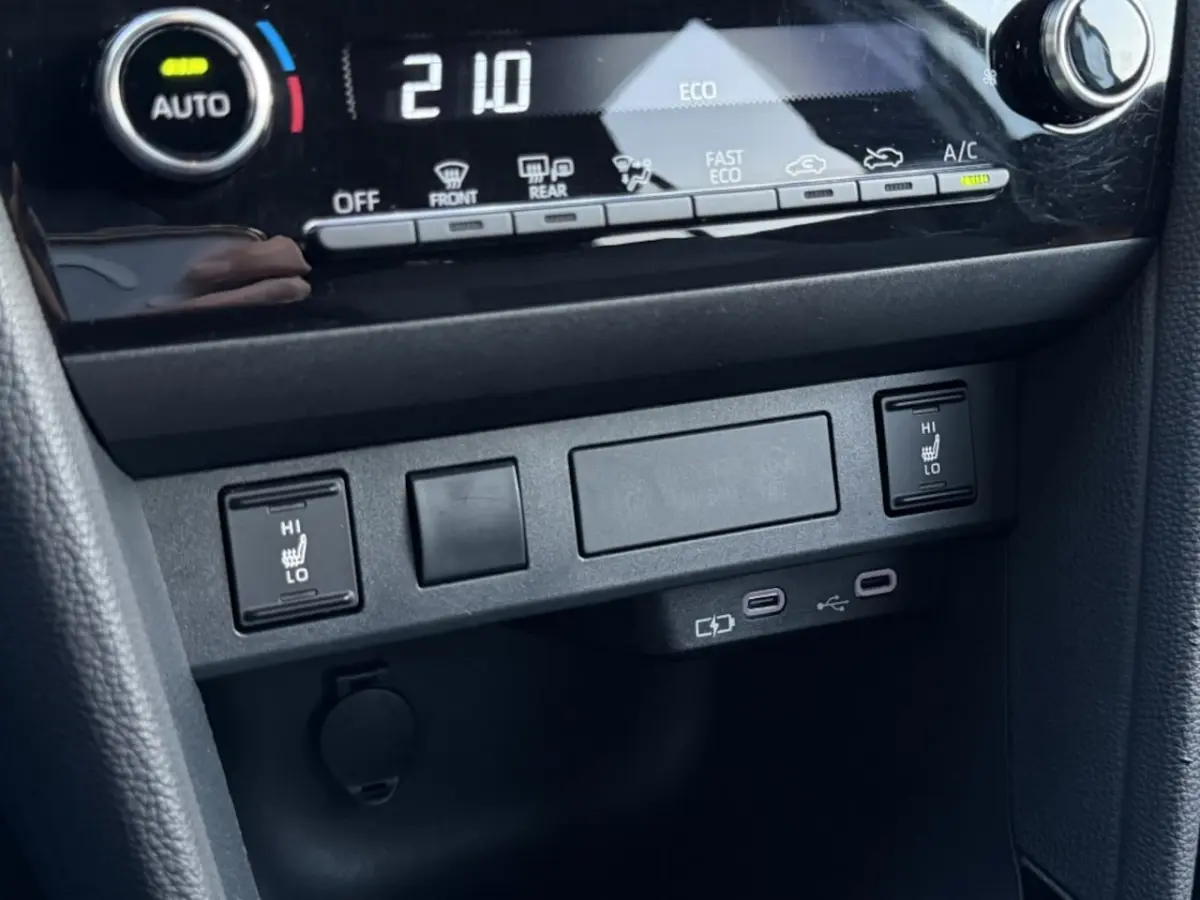 1.5 Hybr 115 Dynamic | Parkeersensoren V+A | Camera | Stoel-stuu