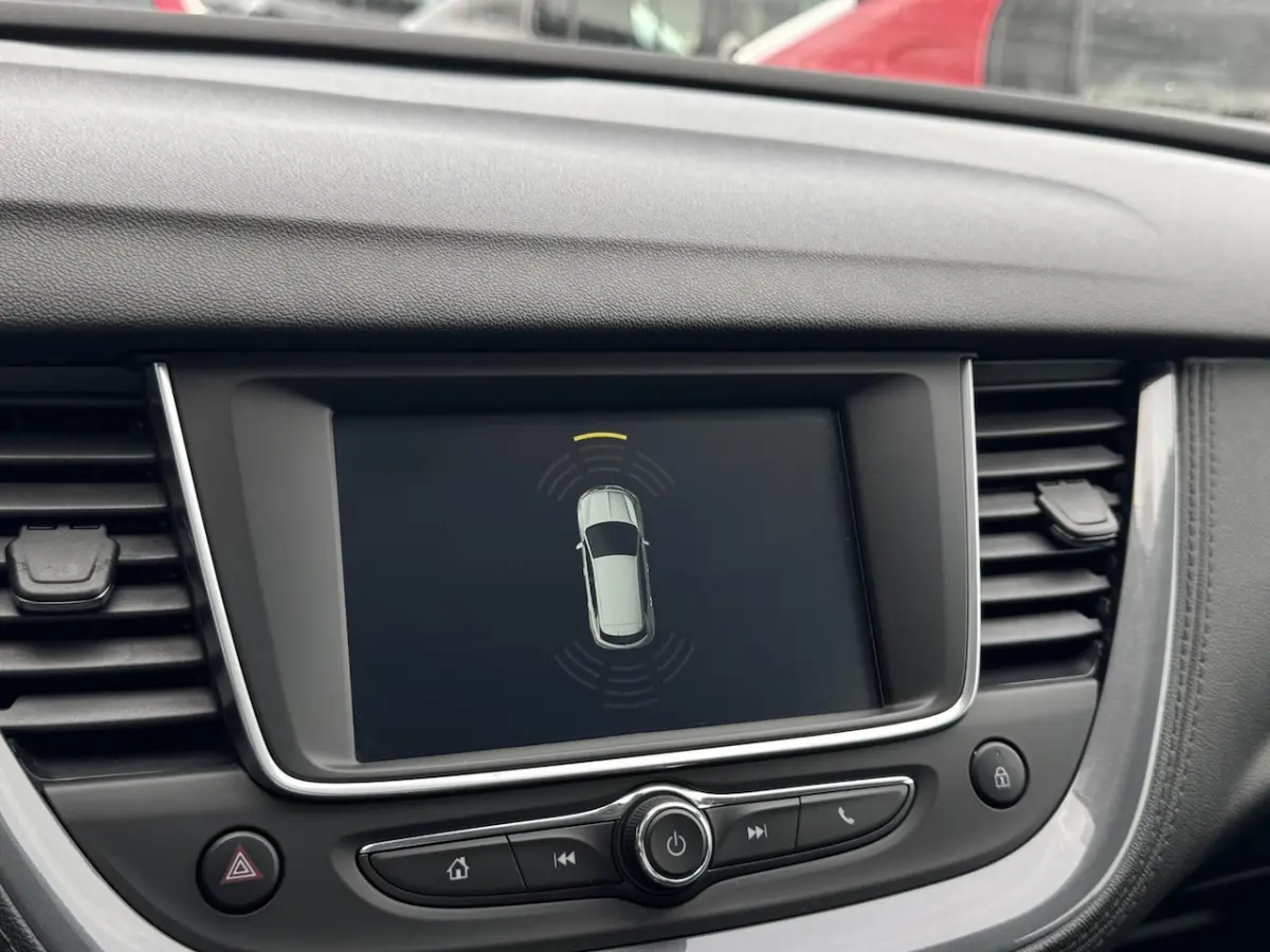 1.2 Turbo Business Edition TREKHAAK | WINTER PACK| CARPLAY NAVI