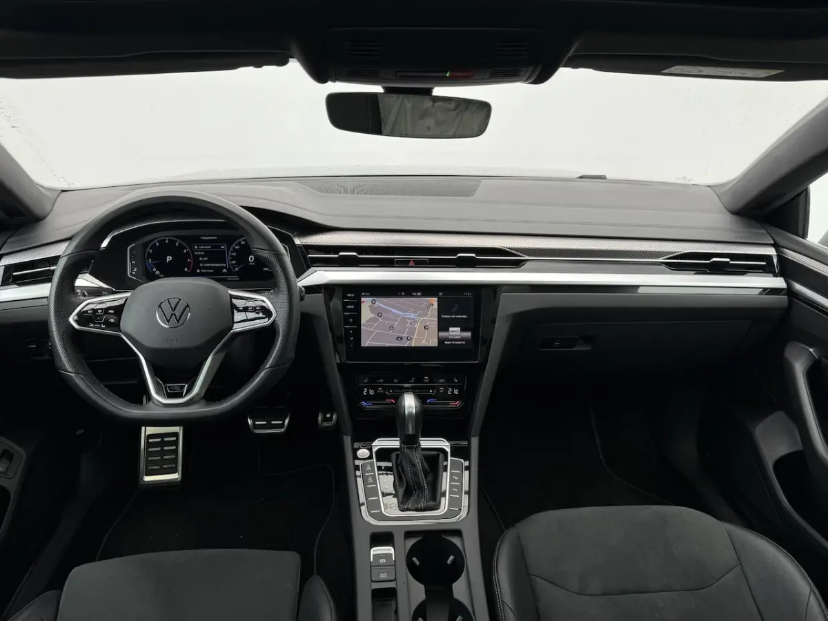 2.0 TSI R-Line Business PANODAK | TREKHAAK | STUUR+STOELVERWARMING
