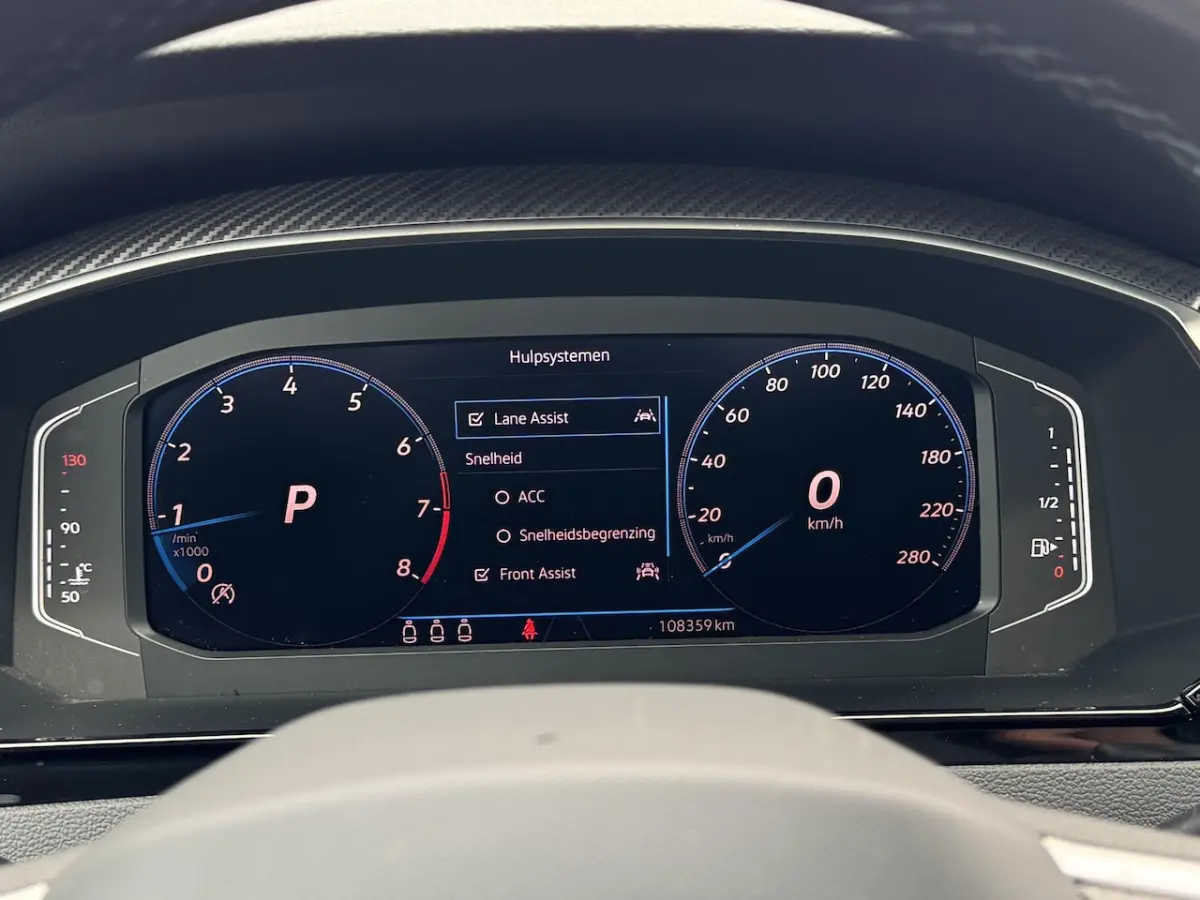 2.0 TSI R-Line Business PANODAK | TREKHAAK | STUUR+STOELVERWARMING