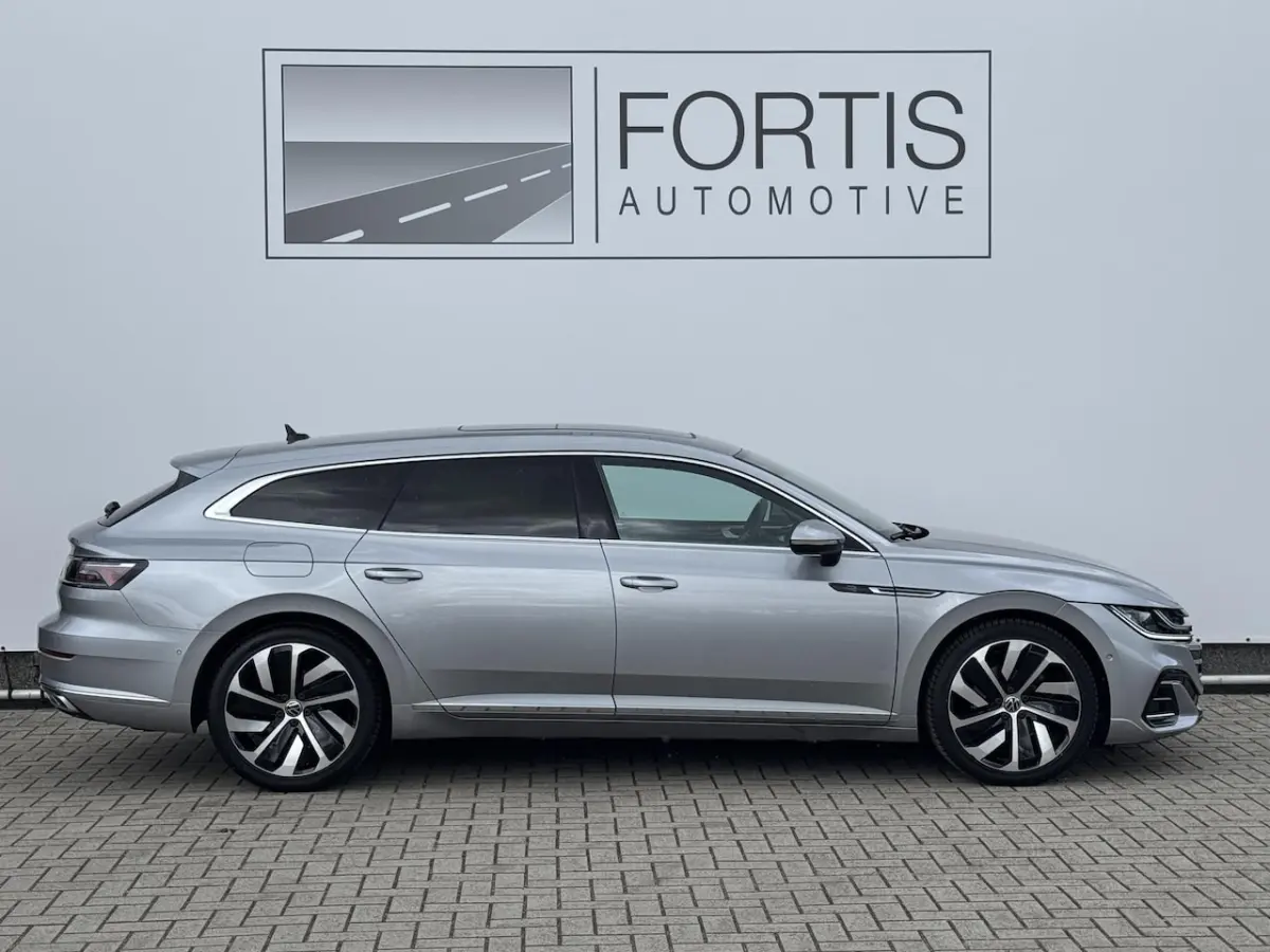 2.0 TSI R-Line Business PANODAK | TREKHAAK | STUUR+STOELVERWARMING