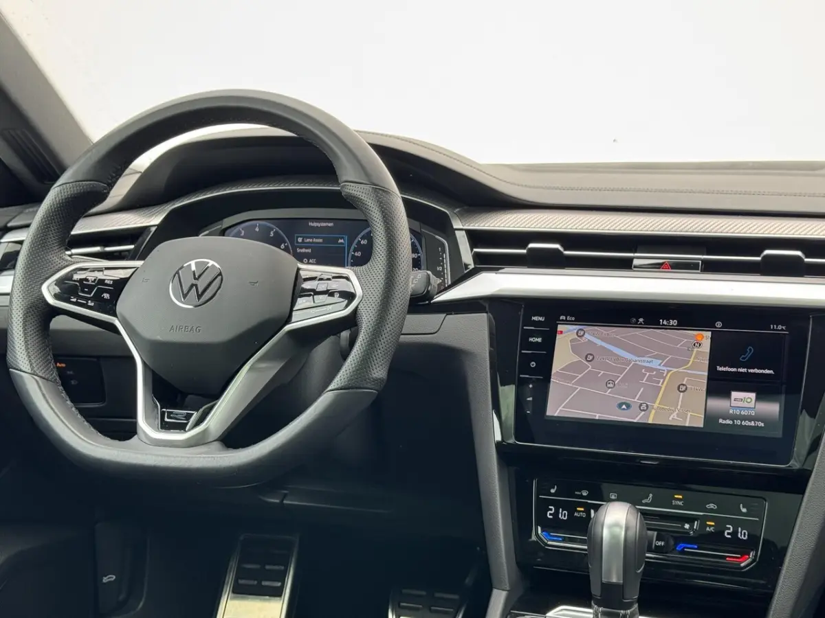 2.0 TSI R-Line Business PANODAK | TREKHAAK | STUUR+STOELVERWARMING