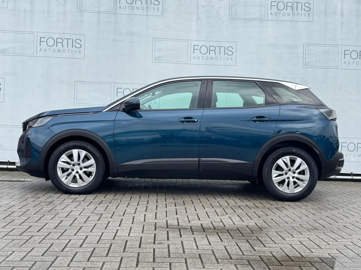 1.2 PureTech Blue Lease Active NL AUTO | CAMERA | TREKHAAK | CARPLAY |