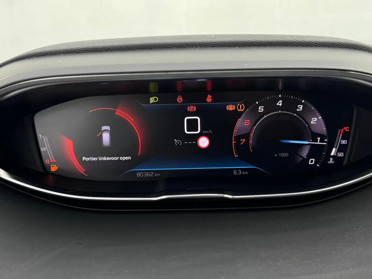 1.2 PureTech Blue Lease Active NL AUTO | CAMERA | TREKHAAK | CARPLAY |