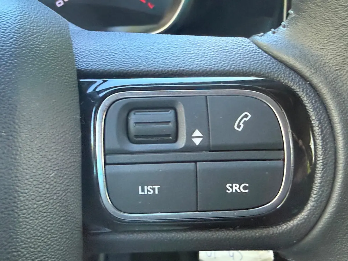 1.2 PureTech Business Automaat 130 pk 1 Eig. b.j. 3-2024 , 63000 km , Carplay