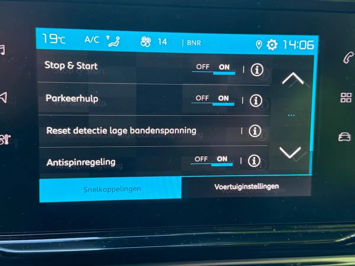 1.2 PureTech Business Automaat 130 pk 1 Eig. b.j. 3-2024 , 63000 km , Carplay