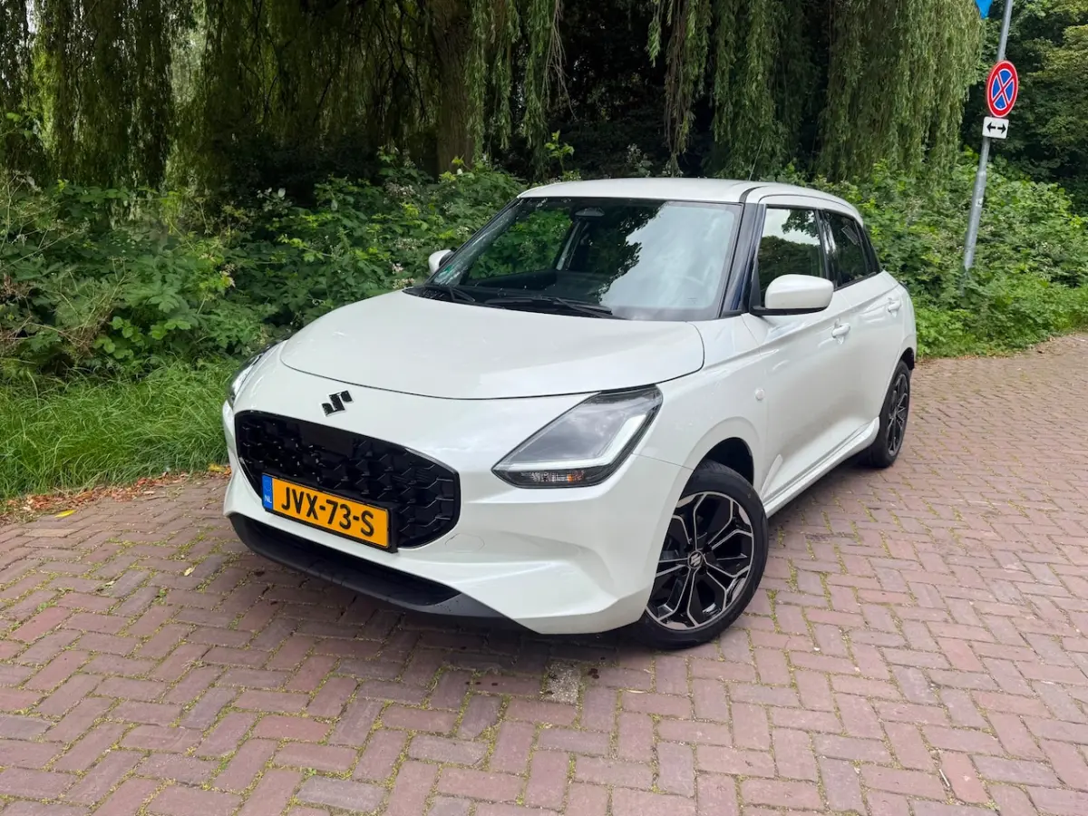 1.2 Comfort Smart Hybrid 1 Eig. b.j.12-2024, 5100 KM, Navi , Camera, PDC
