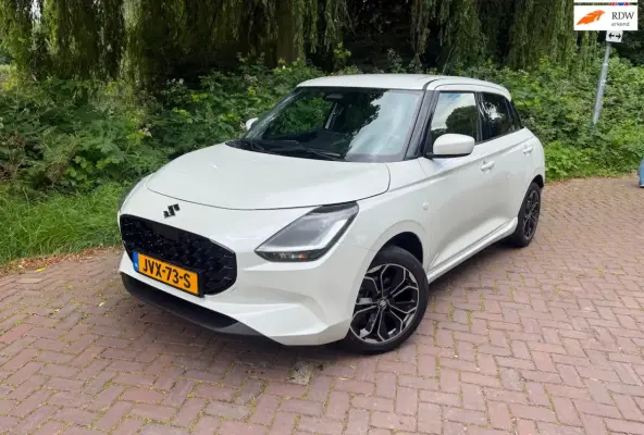 1.2 Comfort Smart Hybrid 1 Eig. b.j.12-2024, 5100 KM, Navi , Camera, PDC